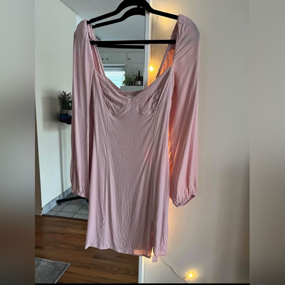 SOLD - novella aritzia wilfred dress